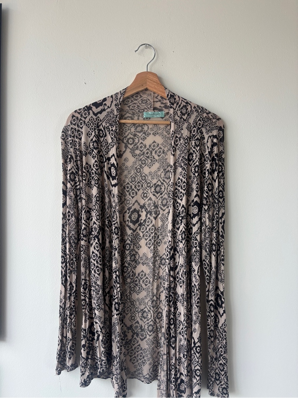 Chris & Carol Beige and Black Open-Front Patterned Cardigan